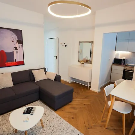 Apartment Ante *